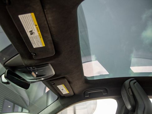 Certified 2023 Porsche Taycan GTS image 24