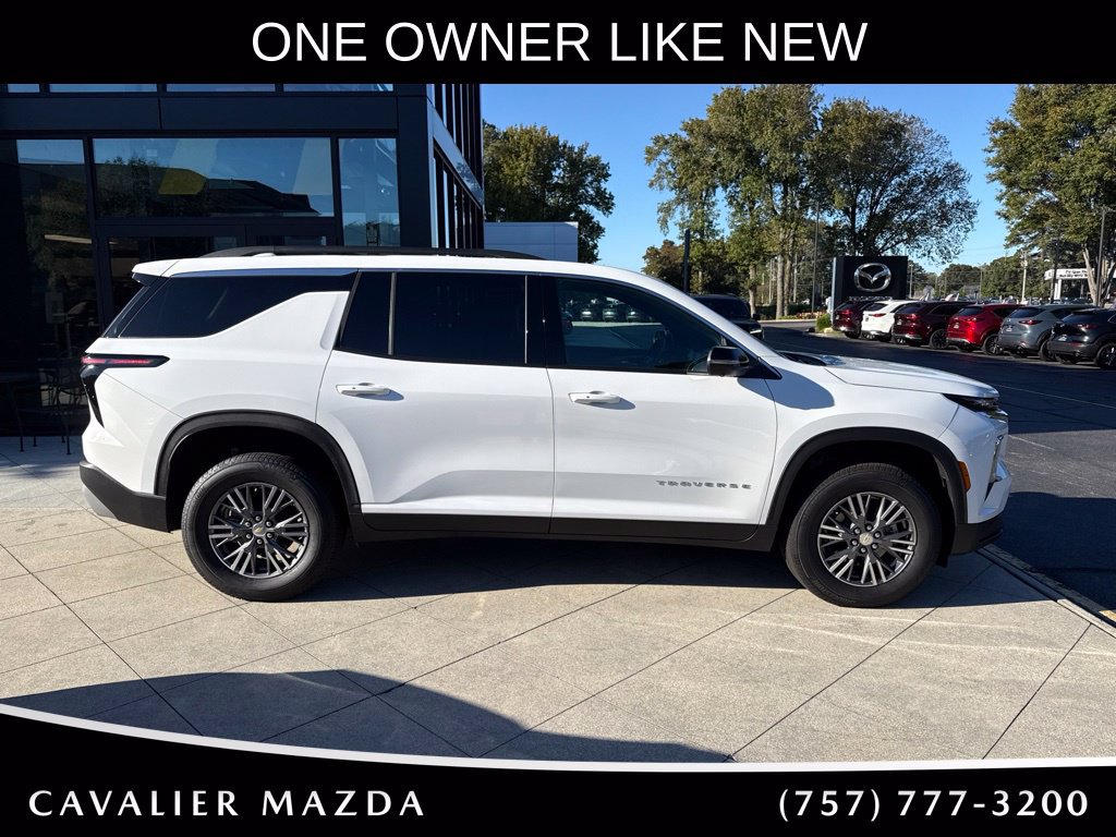 Used 2026 Chevrolet Traverse LT w/ Driver Confidence Package FWD image 5