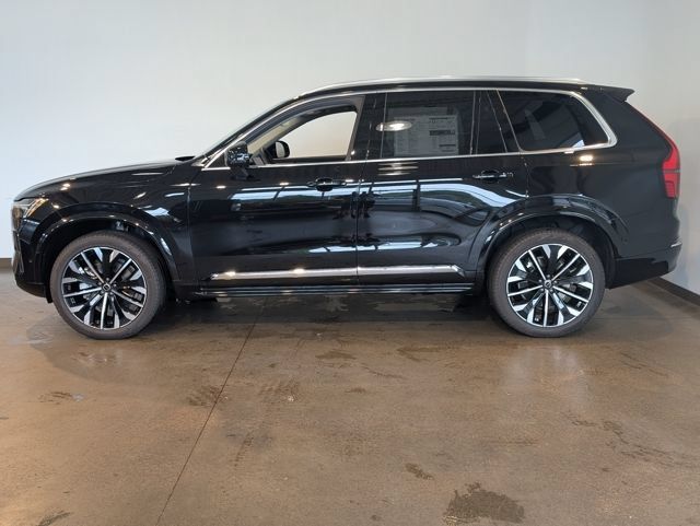 Used 2026 Volvo XC90 B6 Plus w/ Protection Package Premier AWD/4WD image 3