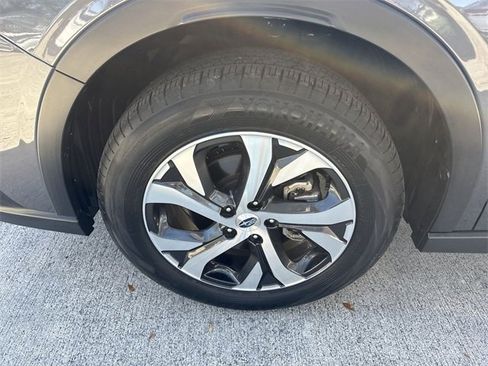 Certified 2022 Subaru Outback Limited image 10