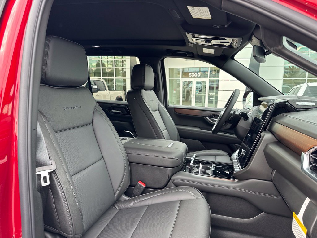 New 2026 GMC Yukon Denali w/ Sun & Power Step Package AWD/4WD image 19