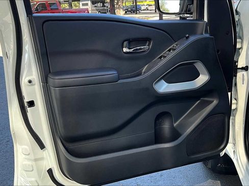 New 2026 Nissan Frontier SV w/ Tow Package image 10