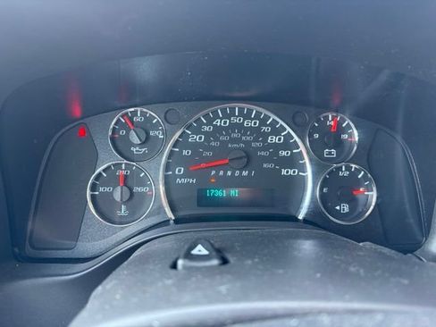Used 2025 GMC Savana 2500 w/ Driver Convenience Package RWD image 13