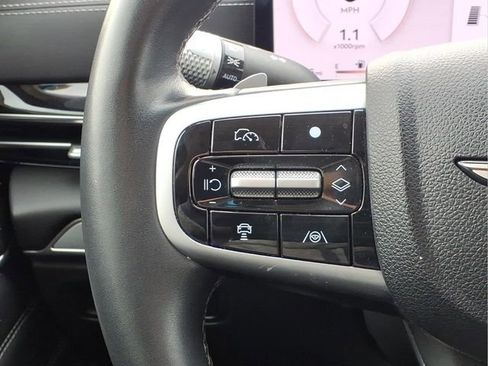 Used 2025 Genesis GV80 2.5T Standard image 17