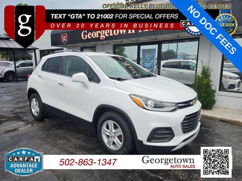Used 2017 Chevrolet Trax LT w/ LT Convenience Package FWD image 1