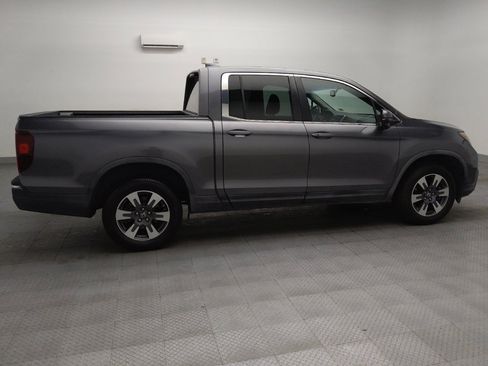 Used 2017 Honda Ridgeline RTL-T image 10