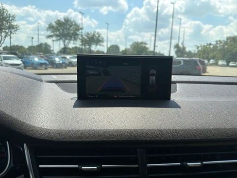 Used 2018 Audi Q7 3.0T Prestige AWD/4WD image 39