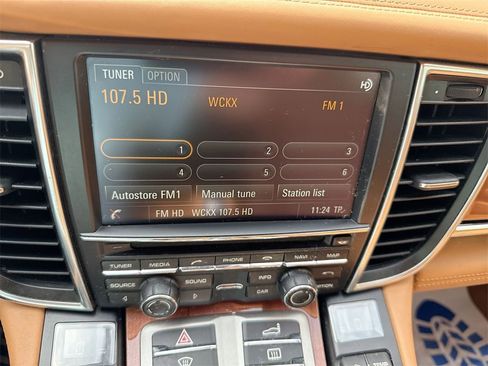 Used 2015 Porsche Panamera Turbo image 16