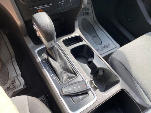 Used 2019 Ford Escape SE AWD/4WD image 21