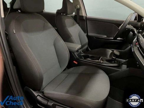 Used 2025 Kia K4 LX image 74