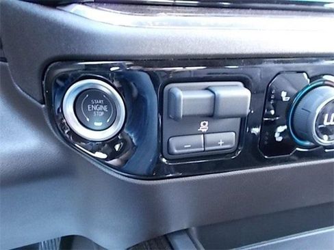 New 2024 Chevrolet Silverado 1500 LT w/ Z71 Off-Road Package image 20