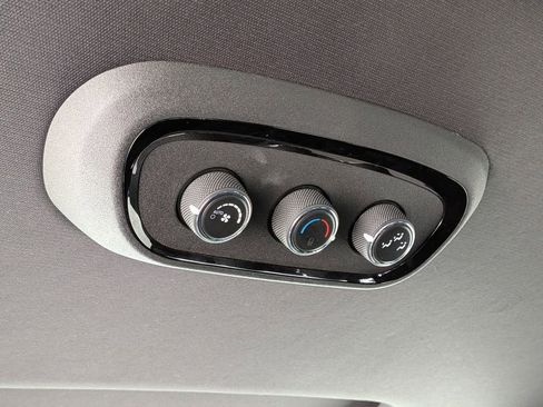 Used 2022 Dodge Durango SXT w/ Blacktop Package image 24