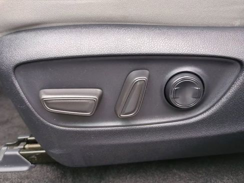 Used 2024 Toyota RAV4 XLE w/ Convenience Package FWD image 19