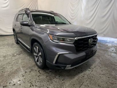 Used 2025 Honda Pilot Elite