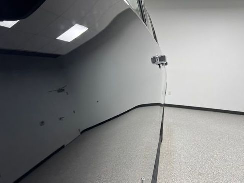 Used 2025 Chevrolet Suburban Premier image 13