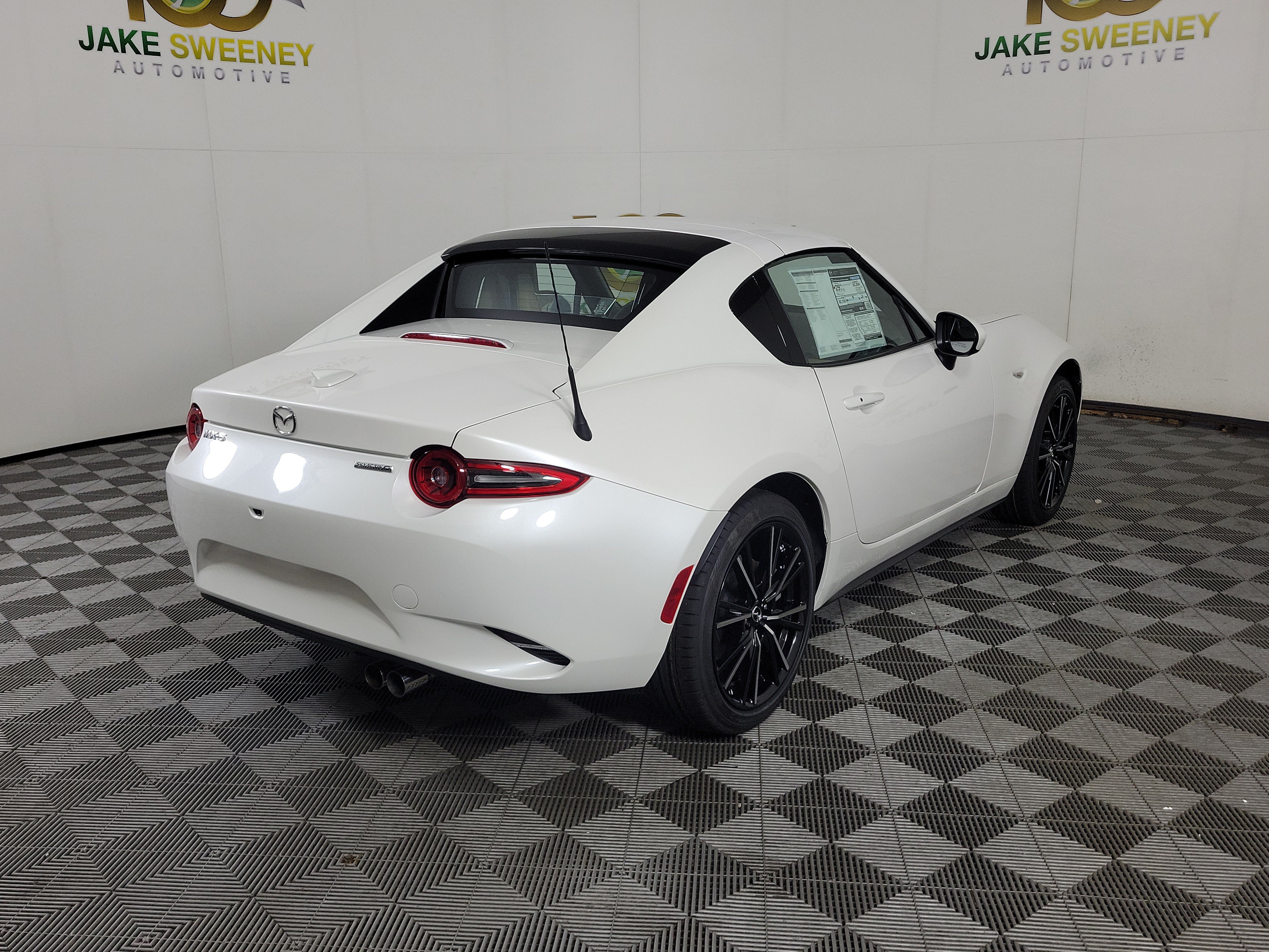 New 2026 MAZDA MX-5 Miata RF Grand Touring RWD image 9