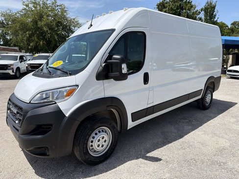 Used 2025 RAM ProMaster 2500 FWD image 1