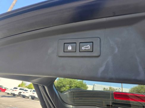 Used 2023 Subaru Outback Limited AWD/4WD image 19