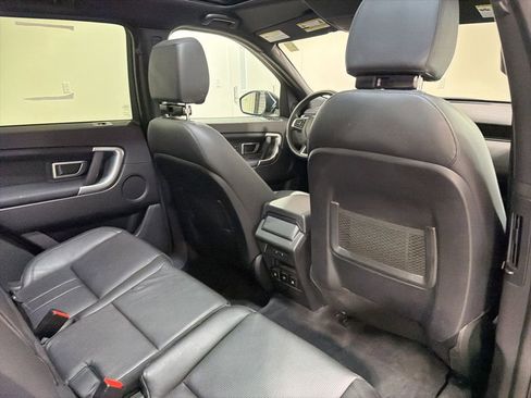 Used 2019 Land Rover Discovery Sport image 27