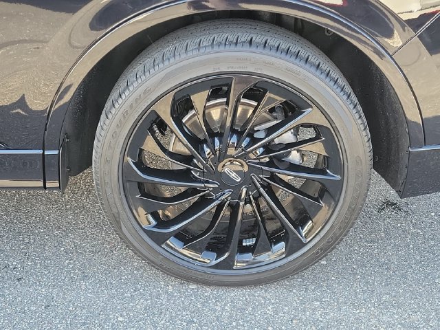 Used 2024 Lincoln Aviator Black Label w/ Jet Package AWD/4WD image 32