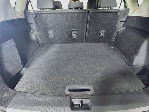 Used 2023 Nissan Rogue S FWD image 27