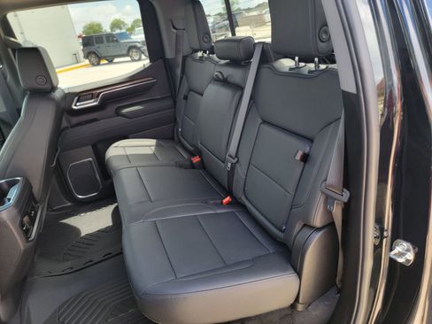 Used 2026 Chevrolet Silverado 1500 RST AWD/4WD image 18
