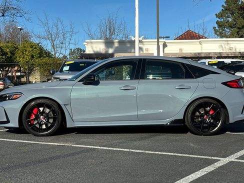 Used 2024 Honda Civic Type R image 8