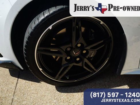 Used 2023 Chevrolet Corvette Stingray Coupe w/ 1LT RWD image 9