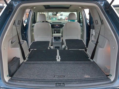 Used 2022 Volkswagen Atlas SE image 30