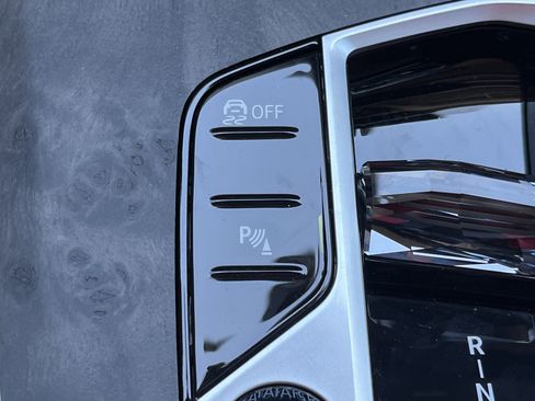 New 2026 BMW X7 xDrive40i AWD/4WD image 10