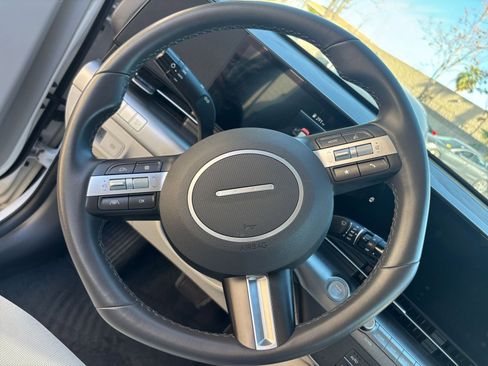 Used 2025 Hyundai Kona SEL image 28