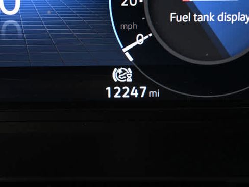 Used 2025 Volkswagen Atlas SEL image 29