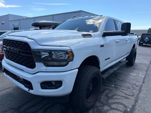 Used 2022 RAM 2500 Big Horn w/ Night Edition AWD/4WD image 9