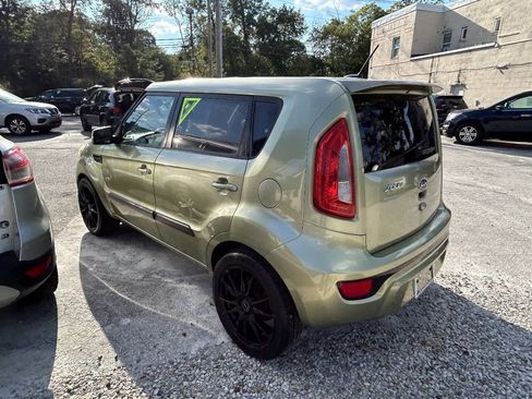 Used 2012 Kia Soul ! w/ Premium Pkg FWD image 11