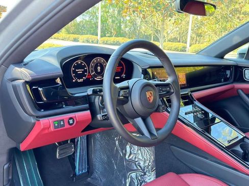 Certified 2026 Porsche Panamera 4 image 4
