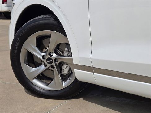 Used 2026 Genesis GV70 2.5T image 31