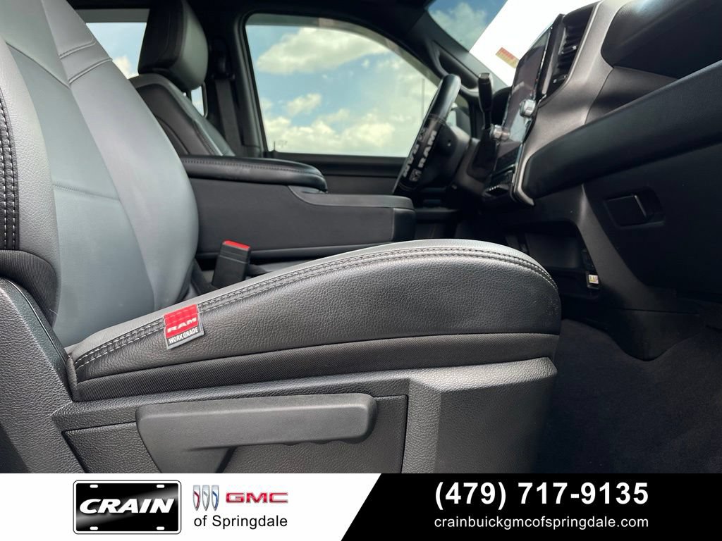 Used 2025 RAM 3500 Tradesman AWD/4WD image 30