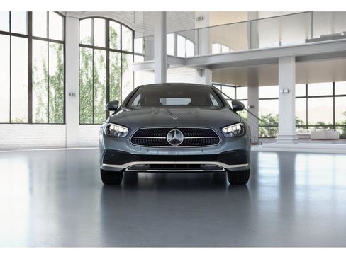 Used 2022 Mercedes-Benz E 450 4MATIC Coupe image 8