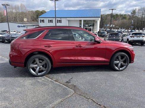 Used 2024 Genesis GV70 3.5T Sport w/ Sport Advanced Package image 9