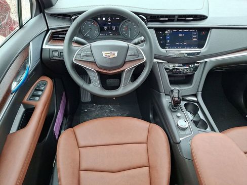 New 2025 Cadillac XT5 Premium Luxury w/ Technology Package AWD/4WD image 2