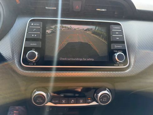 Used 2020 Nissan Kicks SV FWD image 11