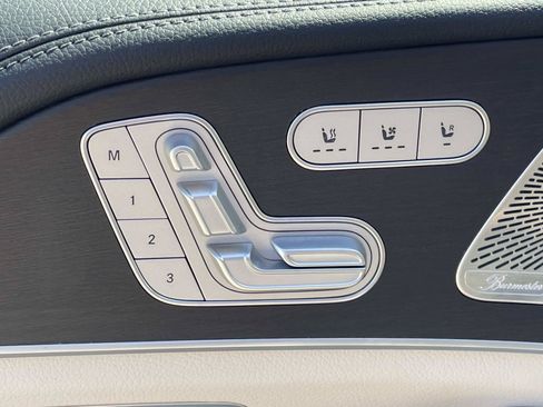 Used 2024 Mercedes-Benz GLS 450 4MATIC image 32