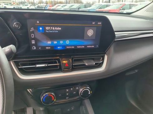 Used 2024 Chevrolet TrailBlazer LT image 19