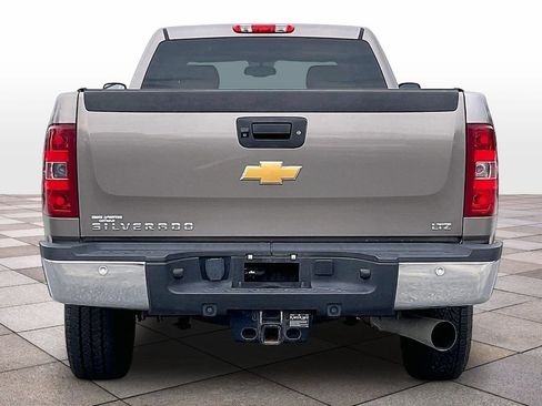 Used 2014 Chevrolet Silverado 3500 LTZ w/ LTZ Plus Package RWD image 4