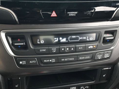 Used 2022 Honda Pilot Sport image 22