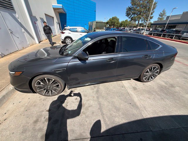 Used 2025 Honda Accord Touring image 8