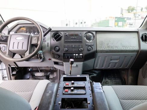 Used 2011 Ford F550 4x4 Crew Cab Super Duty w/ Payload Upgrade Pkg image 15