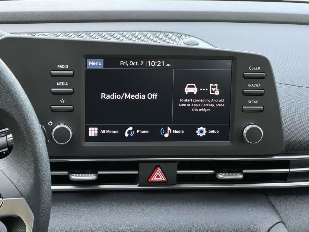 New 2026 Hyundai Elantra SE FWD image 18