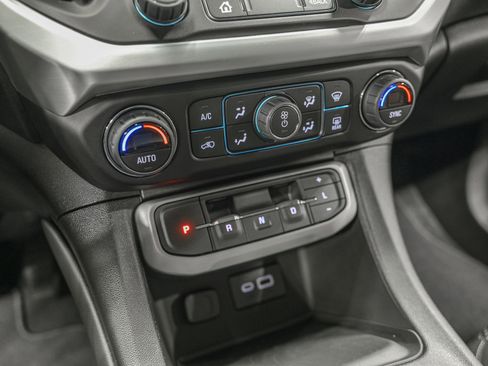 Used 2023 GMC Acadia SLE w/ Driver Convenience Package image 23