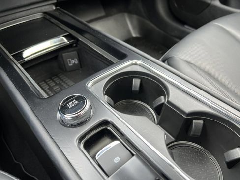 Used 2023 Lincoln Corsair AWD w/ Equipment Group 101A image 27